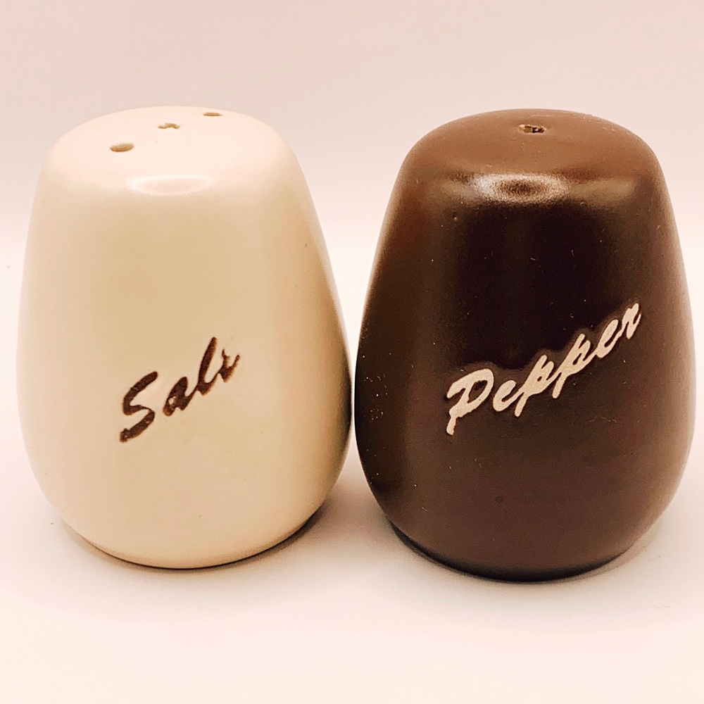 1970’s Stoneware Ceramic Salt and Pepper Shakers| Retro Beige and Brown| Vintage